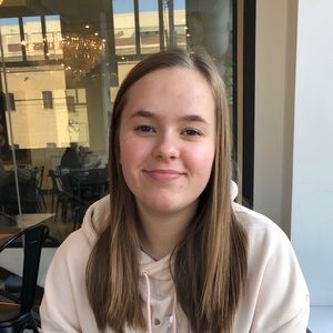 Meet your Posher, Addy